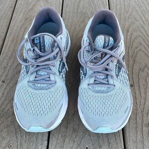 Brooks Adrenaline 21